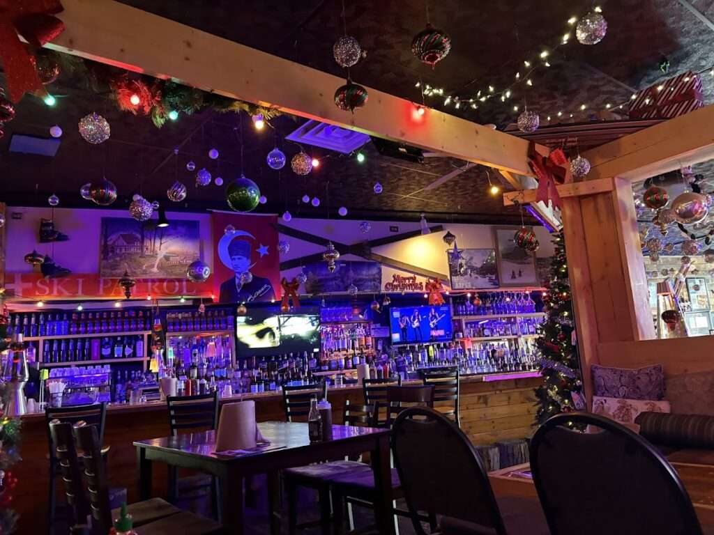 Aspen Lodge Bar & Grill photo 3