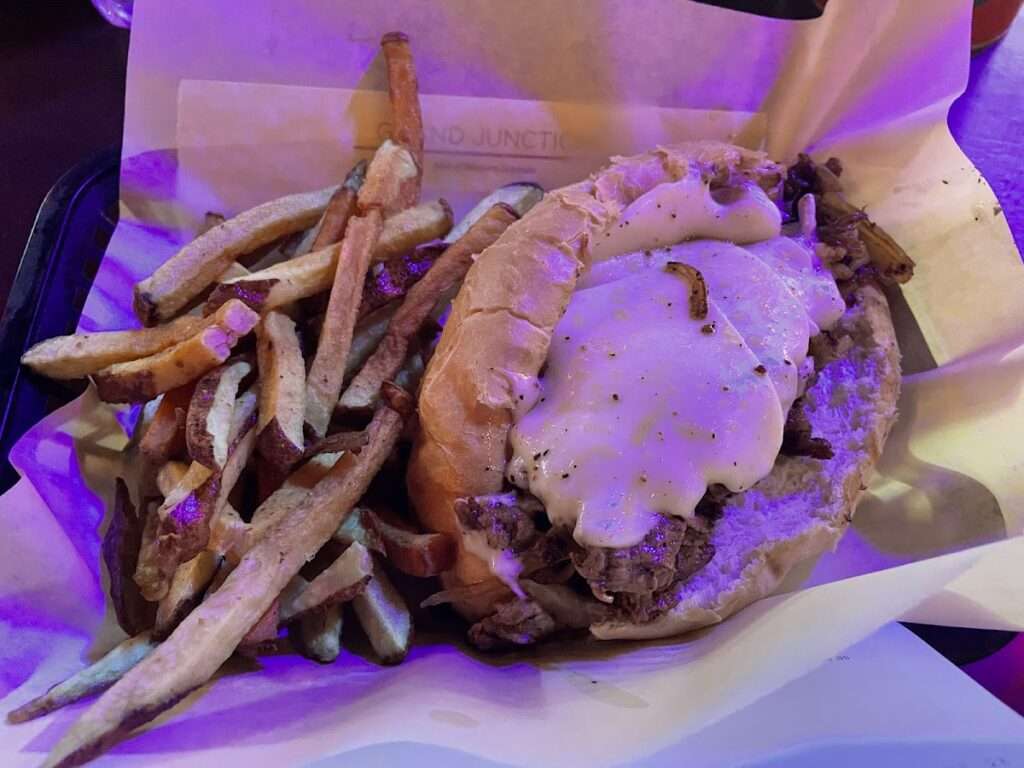 Aspen Lodge Bar & Grill photo 4